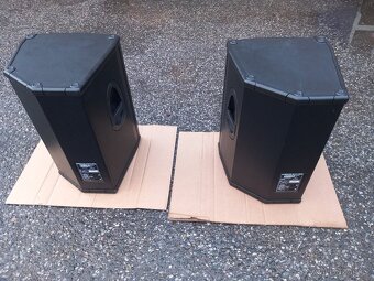 Prodám Bedny Behringer Euro live 1520 PRO 1200-WATT - 2