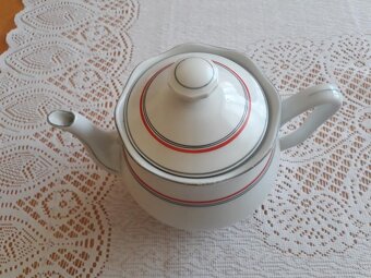 Porcelánová konvička - 2