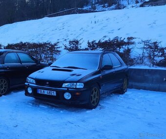 Subaru Impreza GT - 2