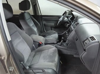 Volkswagen Touran 2.0tdi highline 7mist - 2