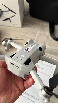 DJI Mini 4 Pro Fly More Combo 3 měsíce starý - 2