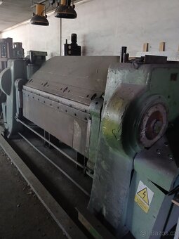 Ohýbačka plechu 2000/6 - 2