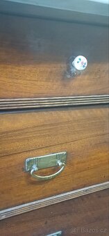 Masivní komoda + mramor deska - 2