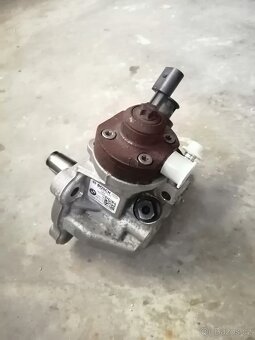 BMW Vstřikovací čerpadlo Motor 3.0D označení N57 - 2