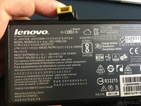 Lenovo power adapter - napájecí zdroj 135 W hranatý - 2