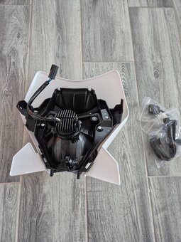 Prodám přední masku - bílou LED - 2