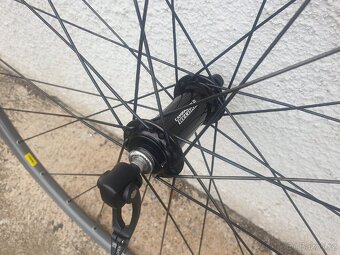 Náboje Campagnolo Record - 2