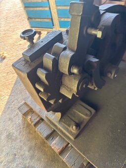 Prodám masivní pákové nůžky - 2