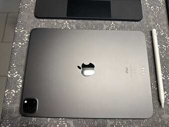 Apple IPad PRO 11” 256 GB 3. Gen. (2021) + příslušenství - 2
