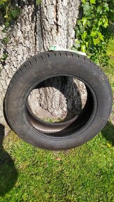Pneu Nokian 205/60 R16 jako nová - 2