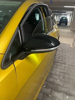 ČIERNE KRYTY spätných zrkadiel. - 2