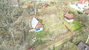 Prodej chaty se zahradou s možností výstavby, 787 m2 - Vrano - 2