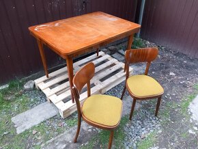 Starý rozkládací stůl a 2 židle - k renovaci - 2