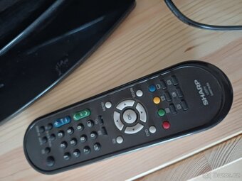 LCD TV Sharp Aquos 80 cm - 2