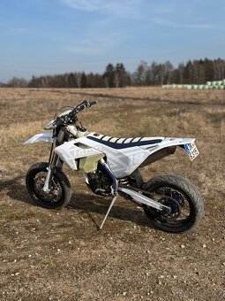 Husqvarna FE 450 SUPERMOTO - 2