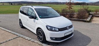 Volkswagen Touran 2.0 TDi, servisní knížka - 2