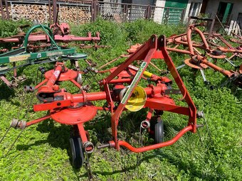 Obraceč sena Kuhn - 2