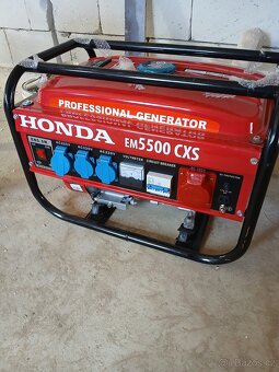 Honda centrála - 2