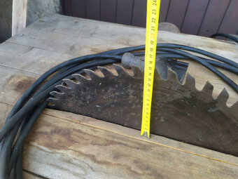 Pila cirkulárka, kotouč 50 cm, 3,7kw, stůl 100x80 cm - 2