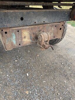 Prodám karu za traktor sklápěcí hydraulicky do třech stran - 2