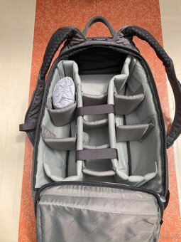 Vanguard VEO Adaptor R48 GY USB-A šedý - 2