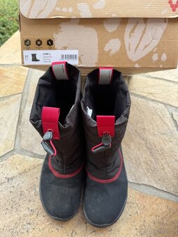 Vivobarefoot vel 37. Lumi J - 2
