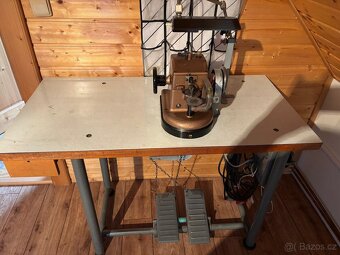 Kožešnický šicí stroj Success - 2