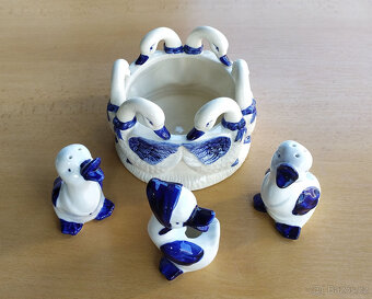 Stará porcelánová dochucovací souprava - Husy - 2