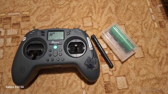 Fpv brýle a ovladač - 2