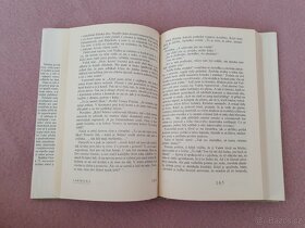 Kniha "Chcete vidět zlatou Prahu?" - Bohumil Hrabal - 2