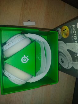 🎧 Bezdrátová herní sluchátka SteelSeries Arctis Nova 5x - 2