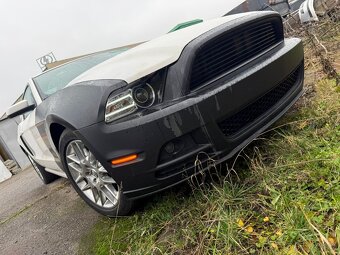 Ford mustang 2013 premium 3.7 - 2