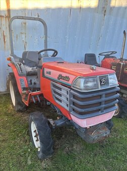 TRAKTOR KUBOTA 4x4 - 2