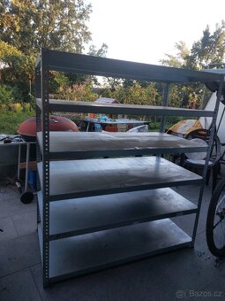 Kovové regály - 2
