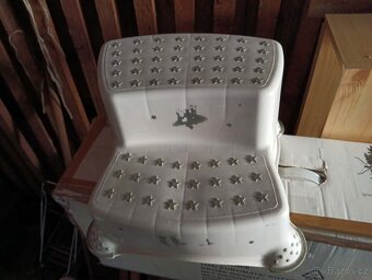 Dětský plastový schůdek – stupínek - 2