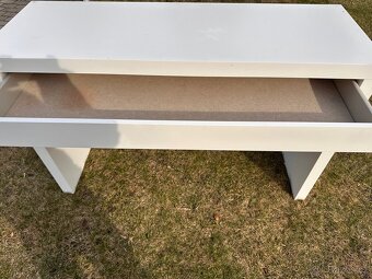 Toaletní stolek IKEA malm - 2