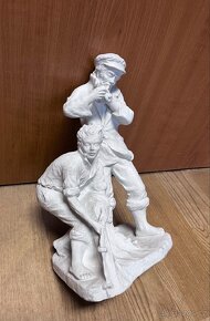Soška Rybáři -porcelán - 2