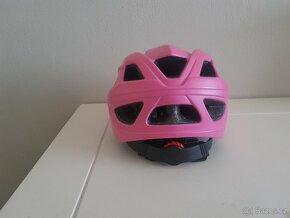 Dívčí helma - 2