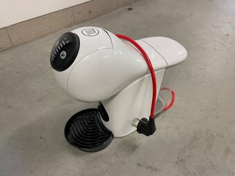 Kavovar na kapsle KRUPS KP243110 Nescafé Dolce Gusto Genio S - 2