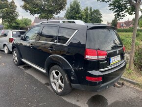 Citroen C-Crosser 2.2hdi 4x4 Exclusive - 2