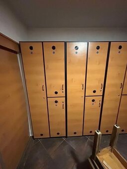 Skříně z wellness zařízení - velmi dobrý stav - 2