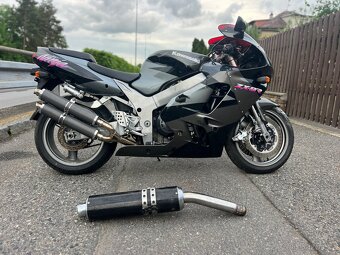 Kawasaki zx9r - 2