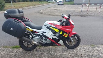 Honda CBR 600 F - 2