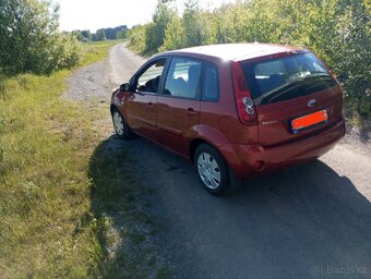 Ford Fiesta 1.3i najeto 118tkm, servisní knížka,klima. - 2