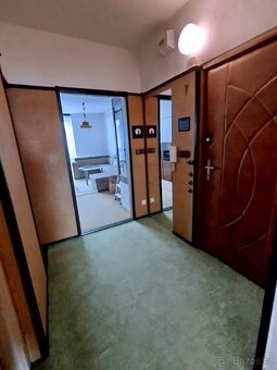 Prodej bytu 3+1 92 m² Dašická, Pardubice - 2