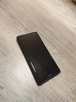 Sony Xperia XZ2 - 2