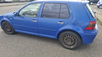VW GOLF 4 IV Hatchback 5dveří 1,6 Benzin 74kW - 2