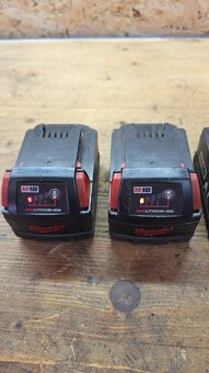 4ks milwaukee baterie - 2