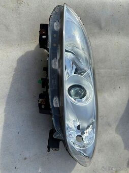 Mazda 5 CW, XENON levý přední světlomet - 2