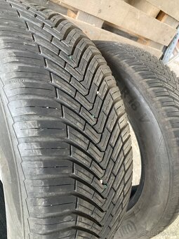 Univerzalni pneu 235/55 - 2